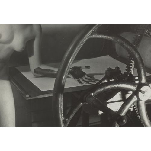 Man Ray, Baskı Çarkında Meret Oppenheim Dada Man Ray, Baskı Çarkında Meret Oppenheim Dada Sanat Akımları Kanvas Efektli Tablo, Resim Kağıdı Baskısı, Reprodüksiyon