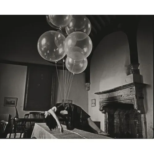 Man Ray, Ofelea Ve Uçan Balonlar Dada Man Ray, Ofelea Ve Uçan Balonlar Dada Sanat Akımları Kanvas Efektli Tablo, Resim Kağıdı Baskısı, Reprodüksiyon ve