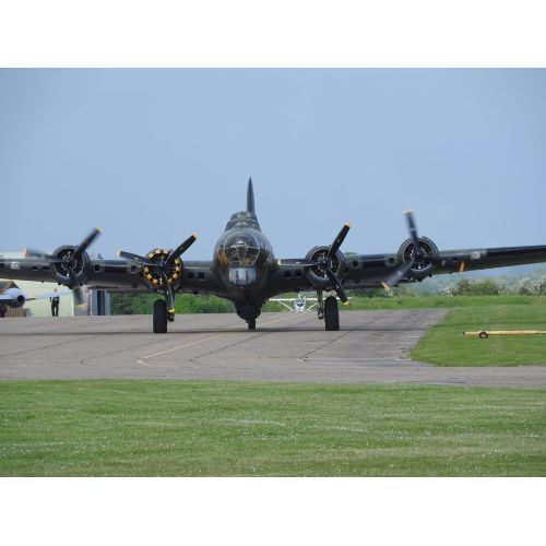 Boeing B-17g Uçan Kale 7 Posteri Boeing B-17g Uçan Kale 7 Posteri