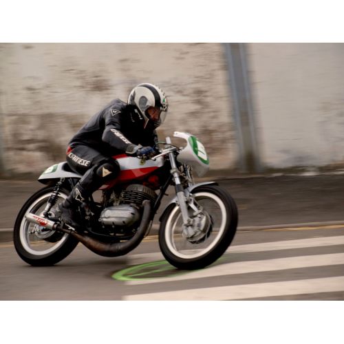 Bultaco Yarış Motosikleti Posteri Bultaco Yarış Motosikleti Posteri