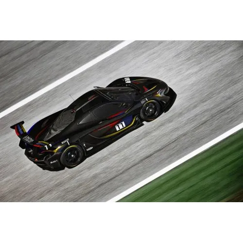 Mclaren P1 Gt Araba Posteri Mclaren P1 Gt Araba Posteri, otomobil tutkunları için mükemmel bir duvar süsü olabilir. Yüksek