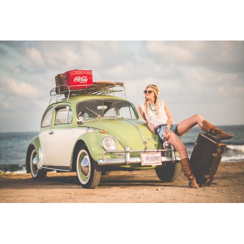 Volkswagen Kaplumbağa Ve Kadın Posteri