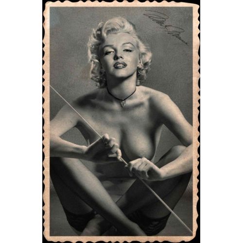 Marilyn Monroe Nü Çıplak Oturuyor 1