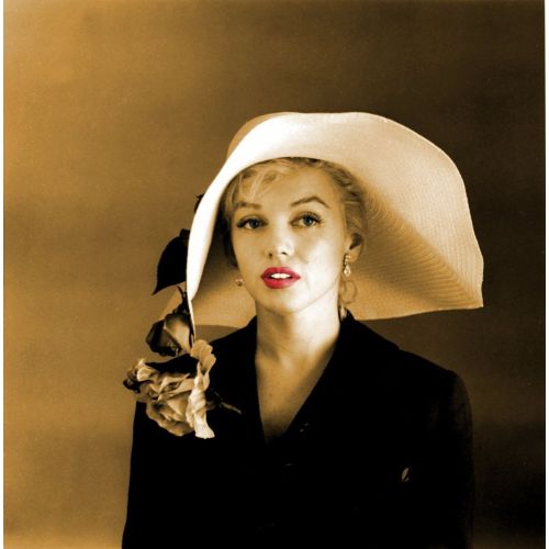 Marilyn Monroe Şapkalı Marilyn Monroe Şapkalı, ünlü aktris Marilyn Monroenun ünlü şapka takmış halini gösteren