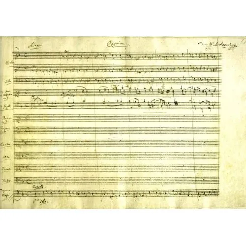 Mozart Notaları Posteri Mozart Notlar Posteri, Wolfgang Amadeus Mozartın profili şeklinde detaylı müzik notalarını