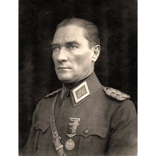 Mustafa Kemal Atatürk, Portre II Mustafa Kemal Atatürk, Portre II