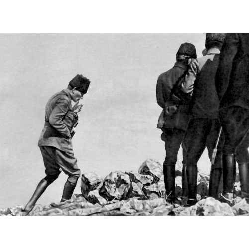 Mustafa Kemal Atatürk, Afyon Kocatepe Sırtlarında, Büyük Taarruz Sırasında 4 Mustafa Kemal Atatürk, Afyon Kocatepe Sırtlarında, Büyük Taarruz Sırasında 4