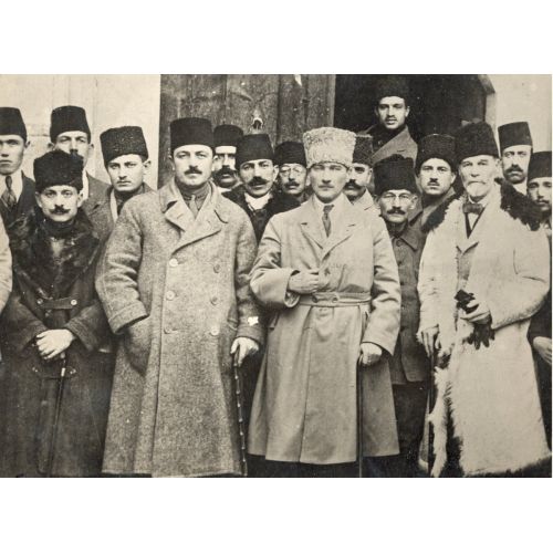 Mustafa Kemal Atatürk, Sivas Kongresi Heyeti Temsiliye İle Birlikte Mustafa Kemal Atatürk, Sivas Kongresi Heyeti Temsiliye İle Birlikte