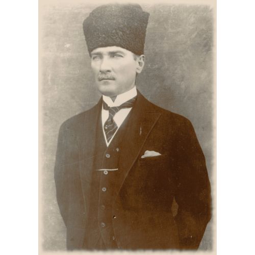 Mustafa Kemal Atatürk, Gazilik Ünvanından Sonra Ayakta Portre 34 Mustafa Kemal Atatürk, Gazilik Ünvanından Sonra Ayakta Portre 34