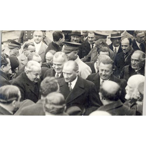 Mustafa Kemal Atatürk, Resmi Heyetle Mustafa Kemal Atatürk, Resmi Heyetle