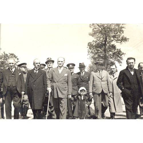Mustafa Kemal Atatürk, Küçük Ülkü'yle Mustafa Kemal Atatürk, Küçük Ülkü'yle