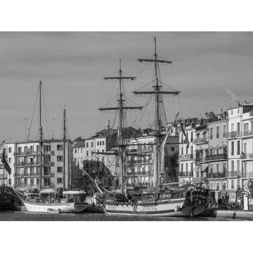 Wind And Elegance - Le Don Du Vent Et La Grace, Sete Poster Wind And Elegance - Le Don Du Vent Et La Grace, Sete Poster