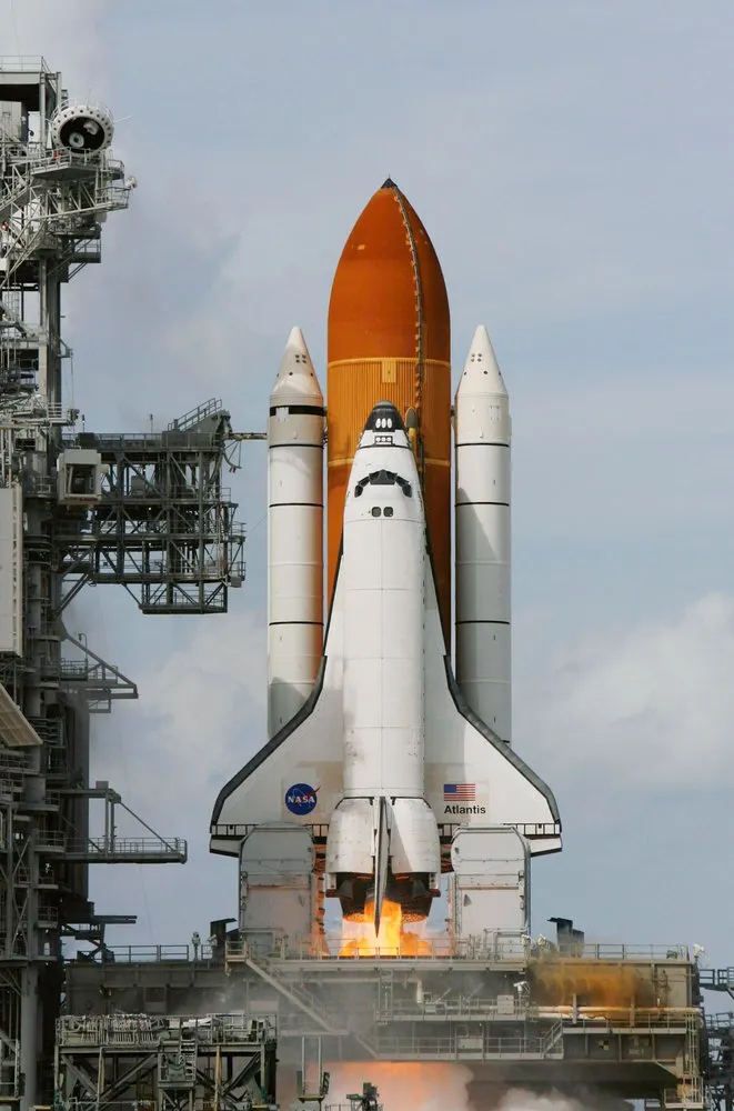 Atlantis Space Shuttle Poster | Arthipo