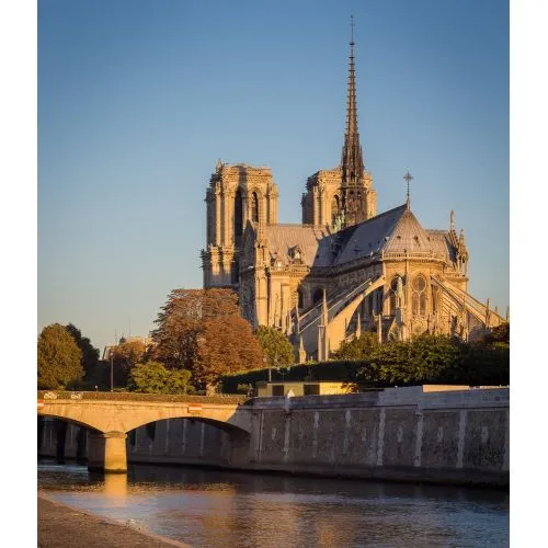 Notre Dame Katedrali Paris Posteri Notre Dame Katedrali Paris Posteri, klasik görünümü ve etkileyici detaylarıyla ön plana