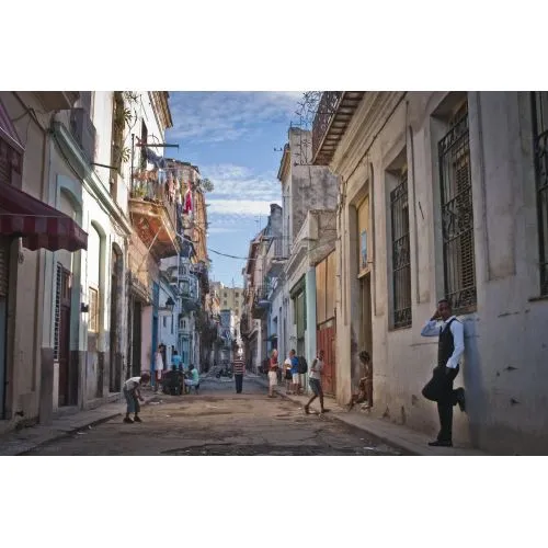 A Stroll Through Havana Poster A Stroll Through Havana Poster