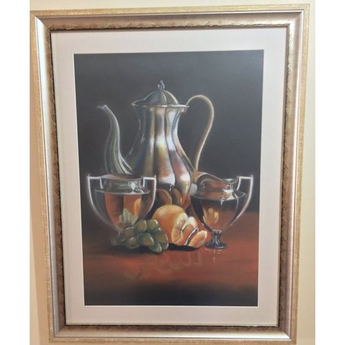 Metalik Sürahi, Hikmet İskenderoğlu 35X50 Toz pastel tekniğiyle yapılmış çalışma. Orijinal Tablo