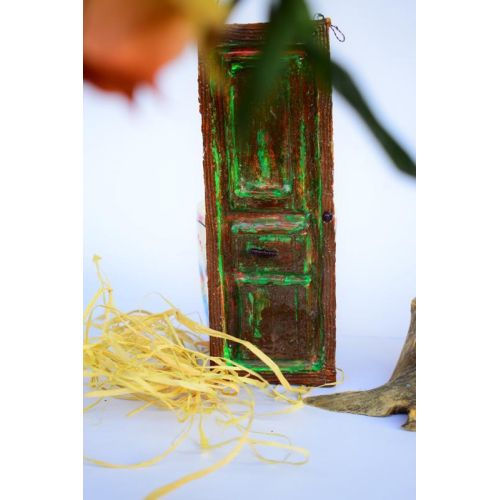 Nostalgia Door 8, Ebru Ulku